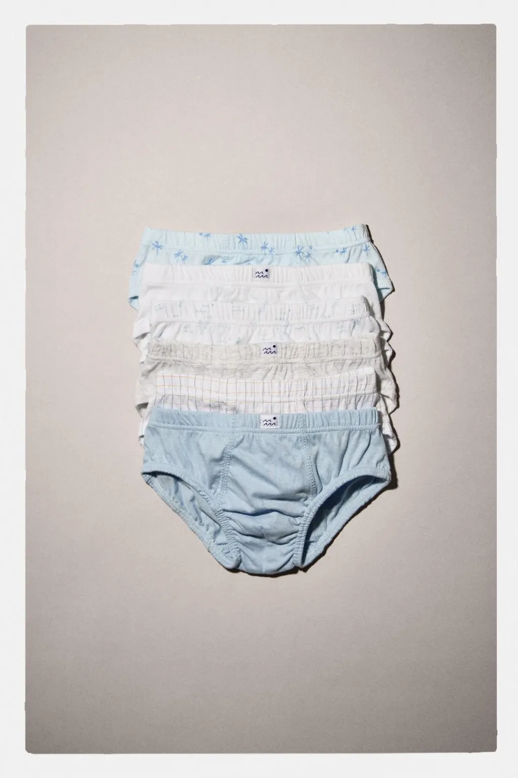 Niños ZARA 1½ - 6 Años·Ropa Interior / Calcetines|Accesorios / Zapatos / 0 - 14 Años<2-6 AÑOS/ PACK SEIS SLIPS PALMERAS