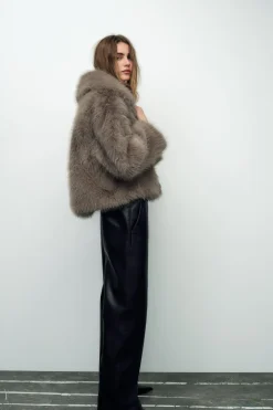 Online ABRIGO CORTO EFECTO PELO Mujer Abrigos / Anoraks