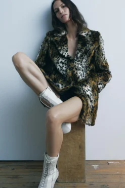 Discount ABRIGO EFECTO PELO ESTAMPADO ANIMAL ZW COLLECTION Mujer Abrigos / Anoraks