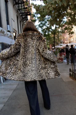 Best ABRIGO EFECTO PELO ESTAMPADO ANIMAL Mujer Abrigos / Anoraks