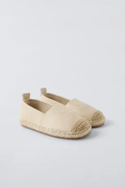 Niños ZARA 1½ - 6 Años·Zapatos|1½ - 6 Años·Zapatos<ALPARGATA PIEL