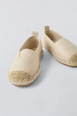 Niños ZARA 1½ - 6 Años·Zapatos|1½ - 6 Años·Zapatos<ALPARGATA PIEL