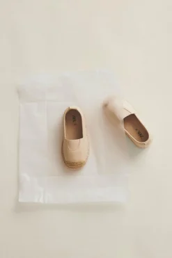 Niños ZARA 1½ - 6 Años·Zapatos|1½ - 6 Años·Zapatos<ALPARGATA PIEL