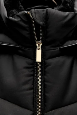 New ANORAK ACOLCHADO ENTALLADO WATER AND WIND PROTECTION Mujer Abrigos / Anoraks