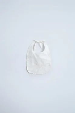 Niños ZARA 0 - 6 Meses·Básicos|Accesorios / Zapatos / 0 - 14 Años<BABERO BORDADOS