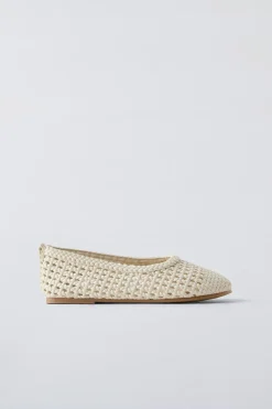 Niños ZARA 6 - 14 Años·Zapatos<BAILARINA CALADA