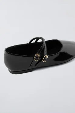 Niños ZARA 6 - 14 Años·Zapatos<BAILARINA CHAROL TIRAS