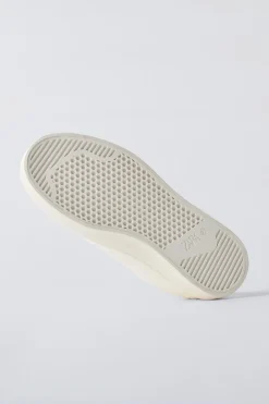 Niños ZARA 6 - 14 Años·Zapatos|6 - 14 Años·Trajes<BAMBA BÁSICA