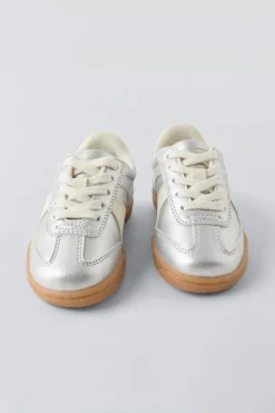 Niños ZARA 1½ - 6 Años·Zapatos|1½ - 6 Años·Zapatos<BAMBA METALIZADA