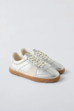 Niños ZARA 6 - 14 Años·Zapatos|6 - 14 Años·Zapatos<BAMBA METALIZADA