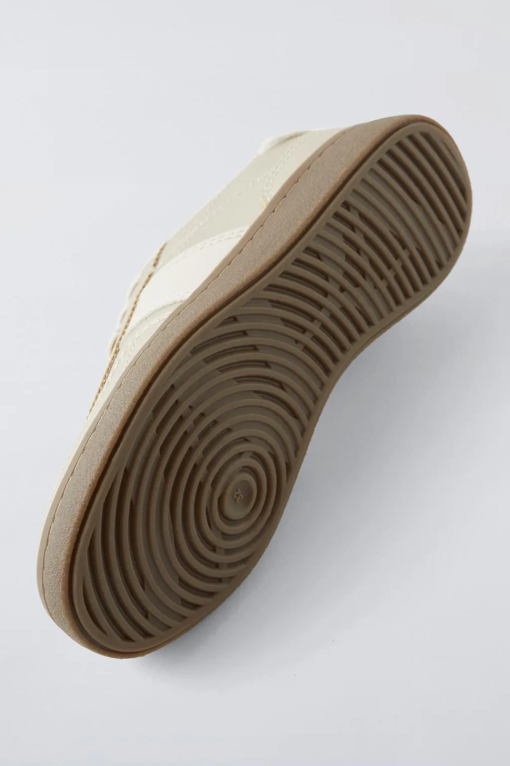 Niños ZARA 6 - 14 Años·Zapatos|6 - 14 Años·Zapatos<BAMBA METALIZADA