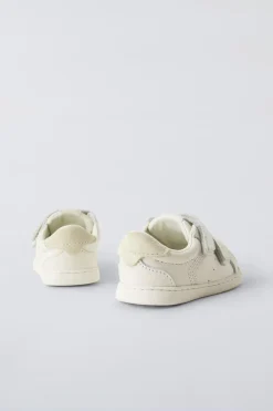 Niños ZARA 1½ - 6 Años·Zapatos|1½ - 6 Años·Zapatos<BAMBA PIEL TIRAS