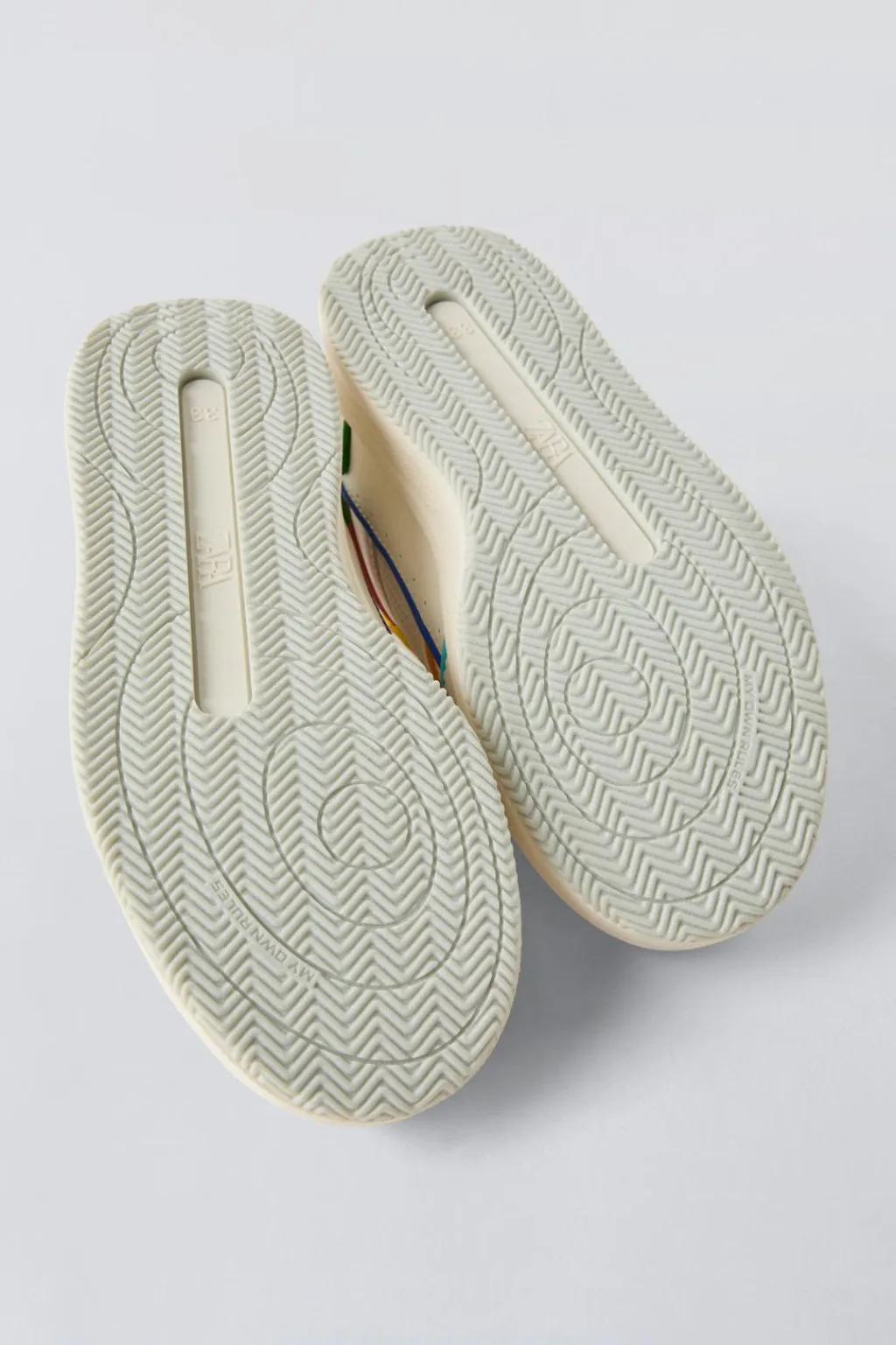 Niños ZARA 6 - 14 Años·Deporte / Jogging|6 - 14 Años·Zapatos<BAMBA RIBETE MULTICOLOR