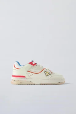 Niños ZARA 6 - 14 Años·Zapatos|6 - 14 Años·Zapatos<BAMBA SOLAR ™ DC COMICS SUMMER EDT