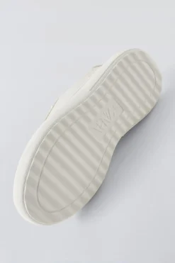 Niños ZARA 6 - 14 Años·Zapatos<BAMBA VOLUMEN