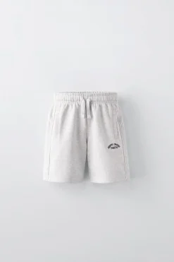 Niños ZARA 6 - 14 Años·Pantalones|6 - 14 Años·Deporte / Chándal<BERMUDA FELPA BORDADO