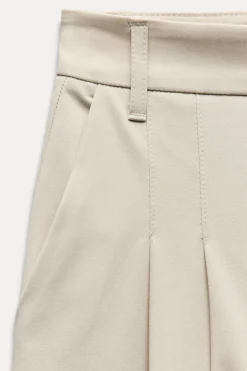 Sale BERMUDA PLIEGUES Mujer Faldas / Shorts