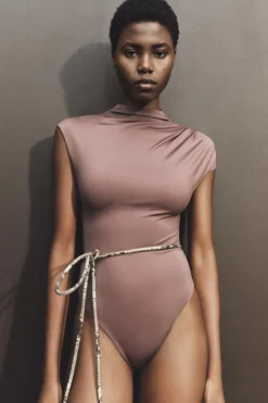 Clearance BODY CUELLO PERKINS PLIEGUES Mujer Tops / Bodies