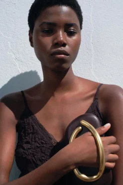 Discount BOLSO CAJA CIERRE DORADO Mujer Bolsos