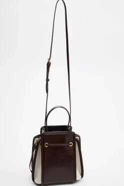 New BOLSO MINI BUCKET TEXTURA Mujer Bolsos