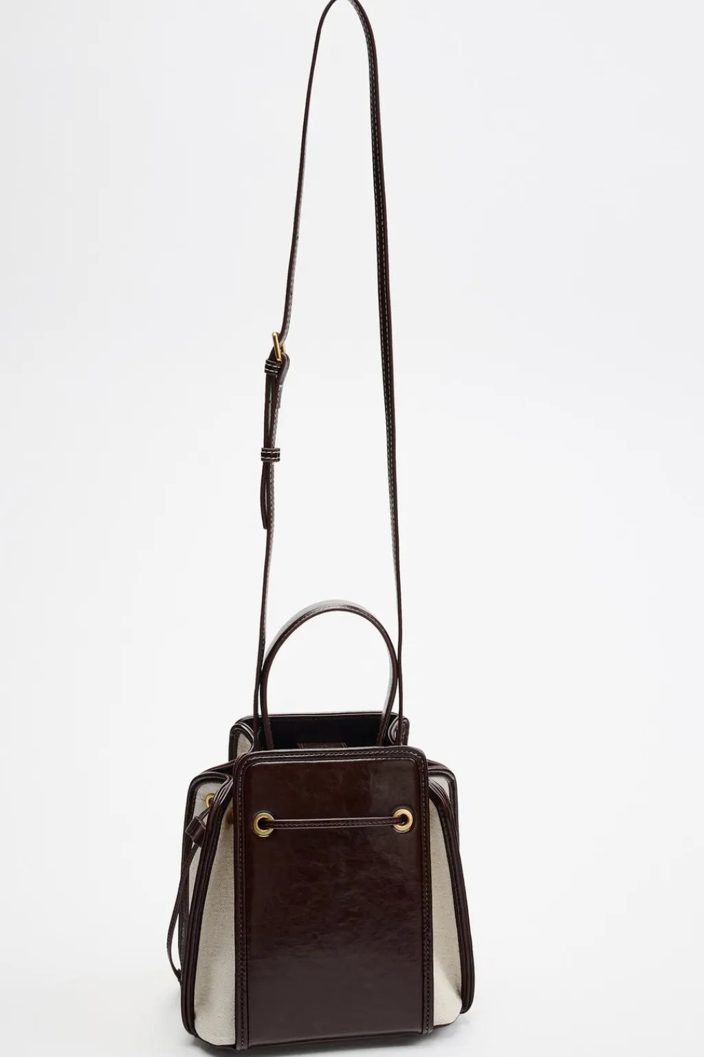 New BOLSO MINI BUCKET TEXTURA Mujer Bolsos