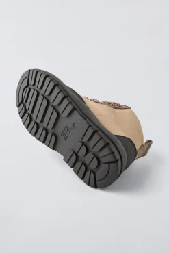 Niños ZARA 1½ - 6 Años·Zapatos|1½ - 6 Años·Zapatos<BOTA CORDONES