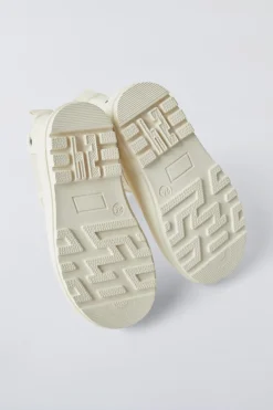 Niños ZARA 1½ - 6 Años·Licencias|1½ - 6 Años·Zapatos<BOTA DE AGUA MICKEY MOUSE © DISNEY