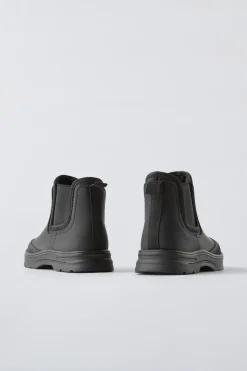 Niños ZARA 1½ - 6 Años·Zapatos|1½ - 6 Años·Zapatos<BOTA ENGOMADA