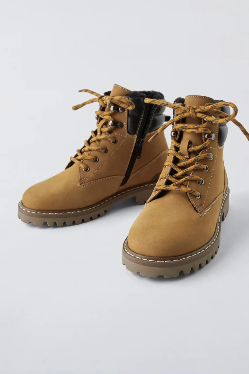 Niños ZARA 6 - 14 Años·Zapatos|6 - 14 Años·Zapatos<BOTA MONTAÑA PIEL