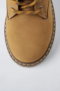 Niños ZARA 6 - 14 Años·Zapatos|6 - 14 Años·Zapatos<BOTA MONTAÑA PIEL