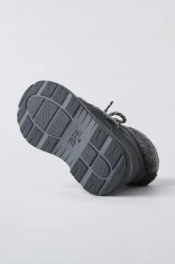 Niños ZARA 1½ - 6 Años·Zapatos|1½ - 6 Años·Zapatos<BOTA PELO CONTRASTE