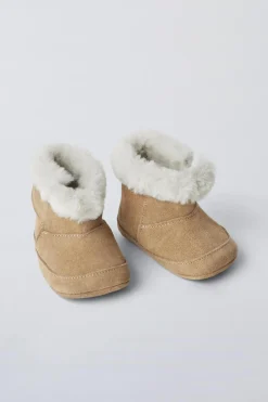 Niños ZARA 0 - 6 Meses·Patucos<BOTA PIEL