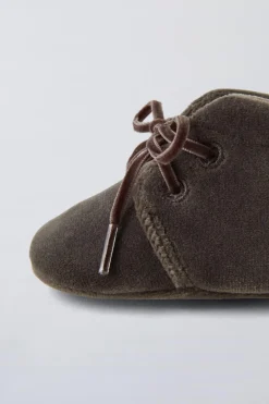 Niños ZARA 0 - 6 Meses·Patucos<BOTA VELVET