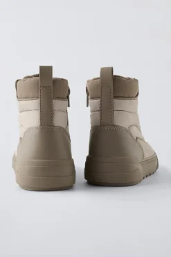 Niños ZARA 6 - 14 Años·Zapatos|6 - 14 Años·Zapatos<BOTÍN ACOLCHADO