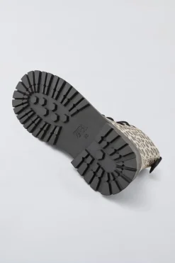 Niños ZARA 6 - 14 Años·Zapatos<BOTÍN ANIMAL PRINT