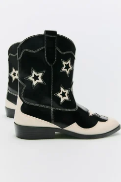 Niños ZARA 6 - 14 Años·Zapatos<BOTÍN COWBOY ESTRELLAS