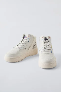 Niños ZARA 6 - 14 Años·Zapatos|6 - 14 Años·Zapatos<BOTÍN DEPORTIVO SPIDER-MAN: MILES MORALES © MARVEL