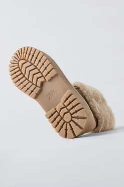 Niños ZARA 6 - 14 Años·Zapatos<BOTÍN PELO VUELTA