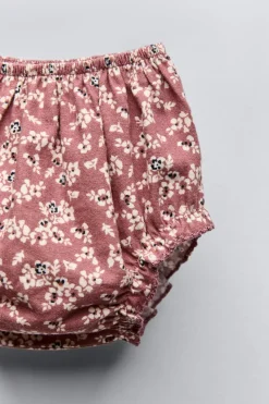 Niños ZARA 6 - 18 Meses·Braguitas / Bermudas<BRAGUITA ESTAMPADO FLORES