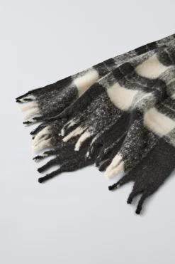 Niños ZARA 6 - 14 Años·Accesorios|6 - 14 Años·Accesorios<BUFANDA MAXI CUADROS