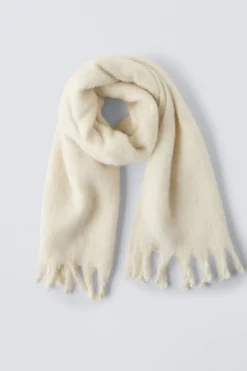 Niños ZARA 6 - 14 Años·Accesorios|6 - 14 Años·Accesorios<BUFANDA MAXI FLECOS