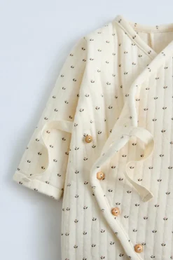 Niños ZARA 0 - 6 Meses·Sacos / Buzos<BUZO ACOLCHADO FLORECITAS