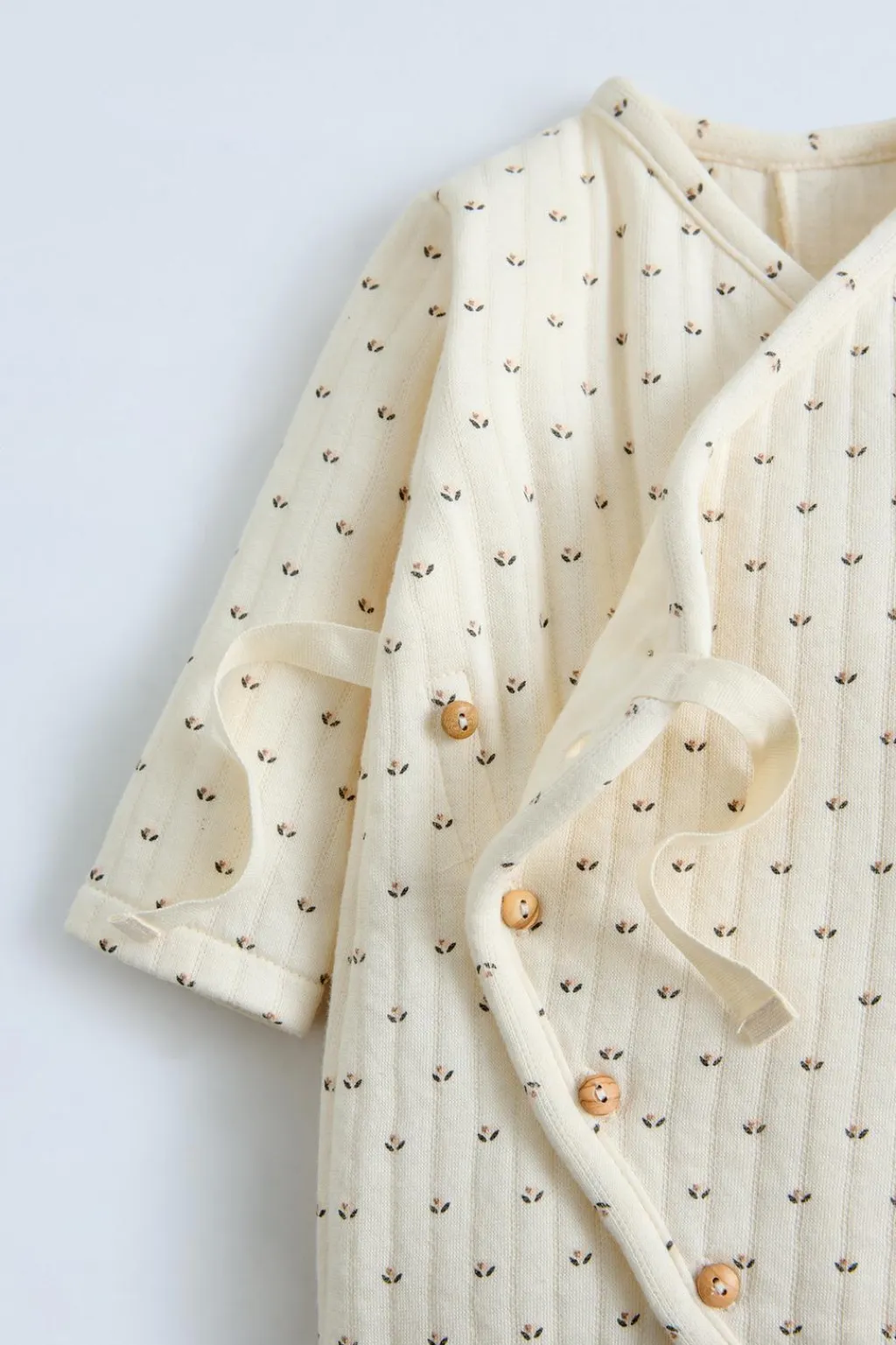 Niños ZARA 0 - 6 Meses·Sacos / Buzos<BUZO ACOLCHADO FLORECITAS