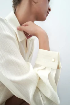 Online CAMISA CRUZADA TEJIDO BRILLO Mujer Camisas / Blusas