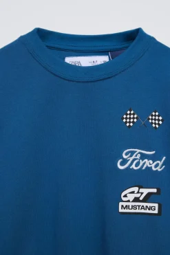 Niños ZARA 6 - 14 Años·Camisetas<CAMISETA BORDADO FORD MUSTANG ©