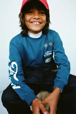 Niños ZARA 6 - 14 Años·Camisetas<CAMISETA BORDADO FORD MUSTANG ©