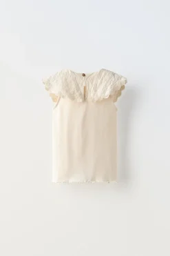 Niños ZARA 1½ - 6 Años·Camisetas|6 - 18 Meses·Camisetas<CAMISETA CUELLO LAZO BORDADO