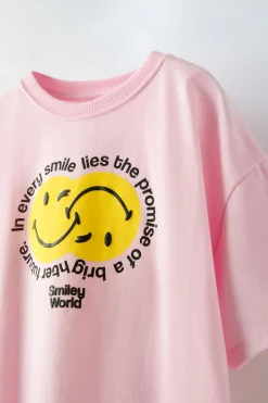 Niños ZARA 6 - 14 Años·Camisetas<CAMISETA ESTAMPADO RELIEVE SMILEYWORLD ®
