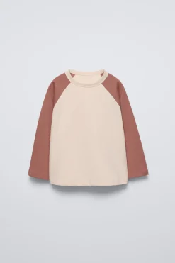 Niños ZARA 1½ - 6 Años·Camisetas|1½ - 6 Años·Camisetas<CAMISETA OVERSIZE MANGA CONTRASTE