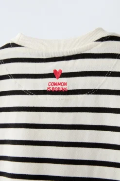 Niños ZARA 6 - 14 Años·Camisetas<CAMISETA RAYAS BORDADO